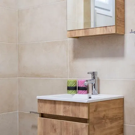 Elia בית נופש קאבאלה