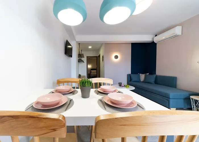 Semesterbostad Elia *